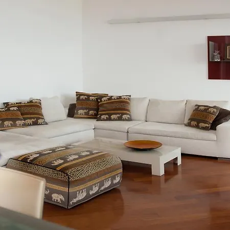 Sunny Apartment *
