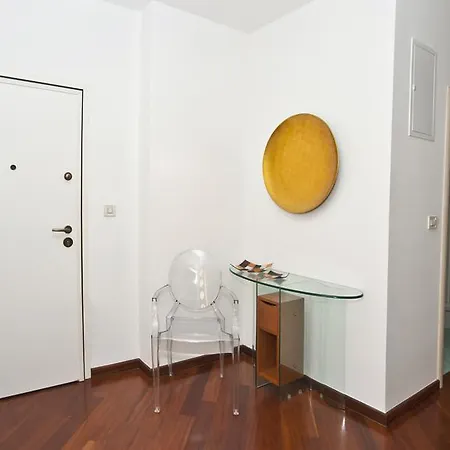 Sunny Apartment